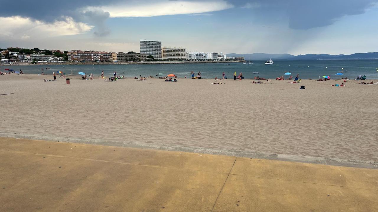 Apartamento En La Playa. Free Parking. Free Wifi L' Escala Zewnętrze zdjęcie